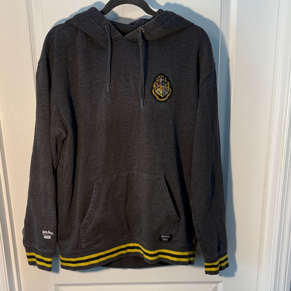 Vans Off the Wall Dark Gray Harry Potter Hoodie w/Crest & Yellow Stripes Size L
